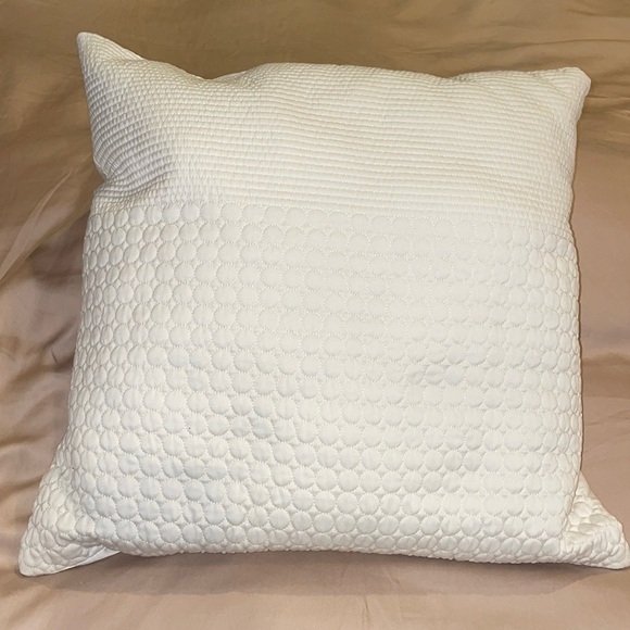 Simply Vera Vera Wang White Throw Pillow